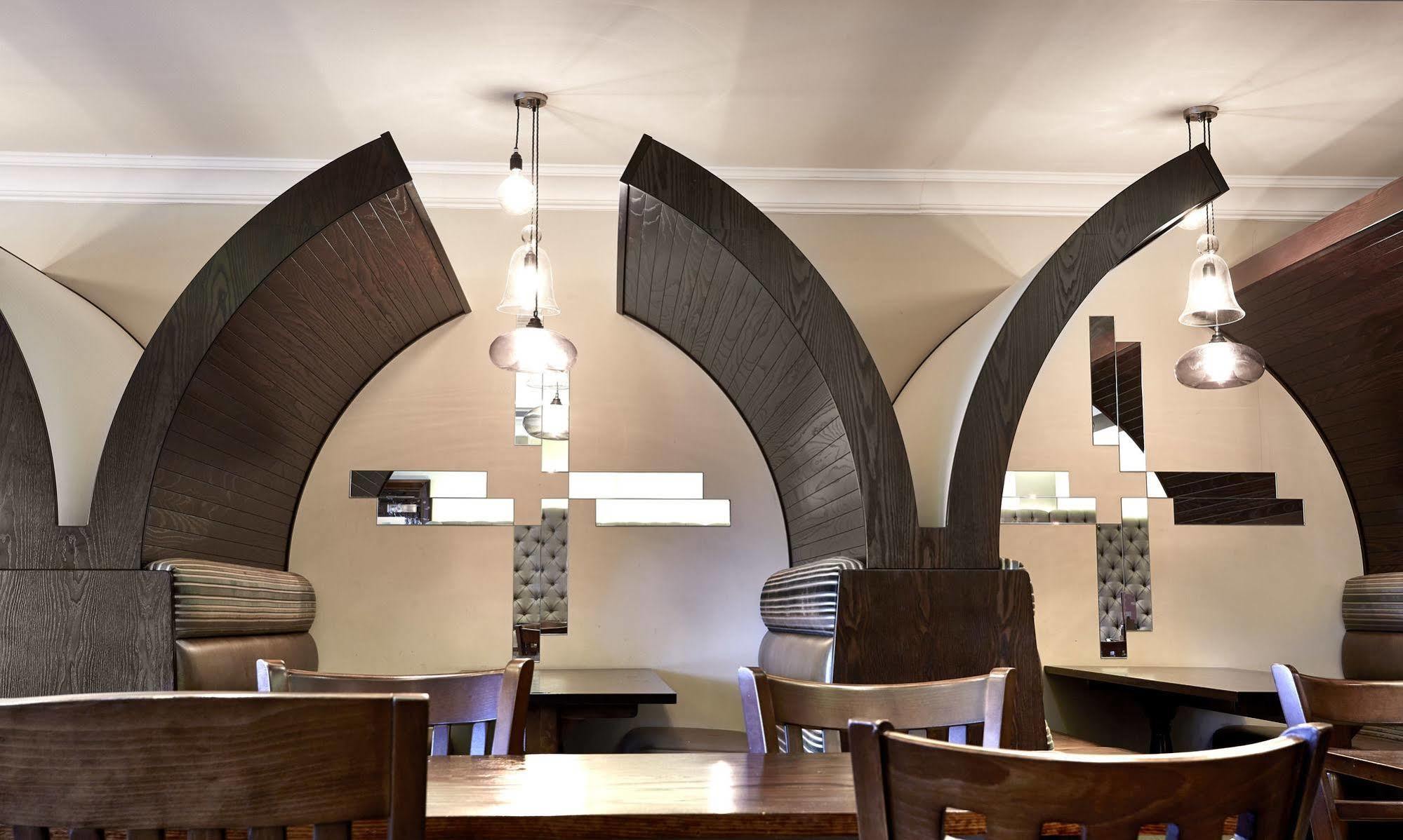 The Wishing Well Hotel Selby Bagian luar foto
