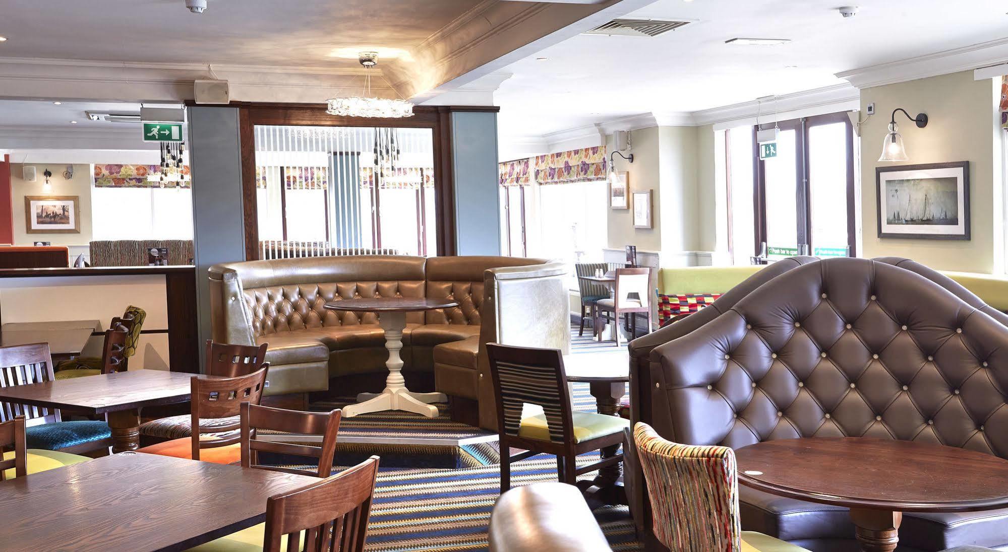 The Wishing Well Hotel Selby Bagian luar foto